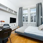 Charles Square Studio Apartment Parking
